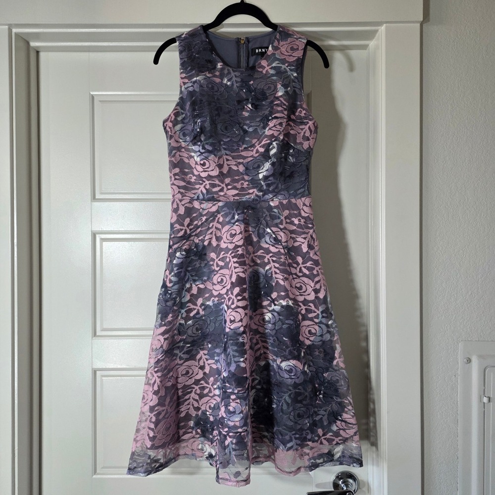 DKNY Pink Grey Floral Lace Sleeveless Fit and Flare Cocktail Dress Size 2